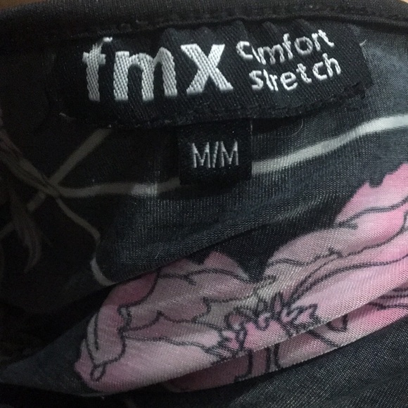 FMX COMFORT STRETCH FLORAL V NECK TOP - Picture 9 of 10